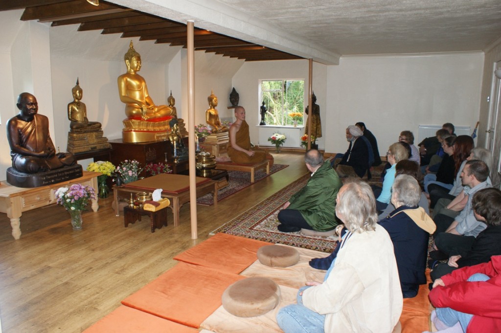 2009 Faiths Trail - Buddhist Centre Warwick